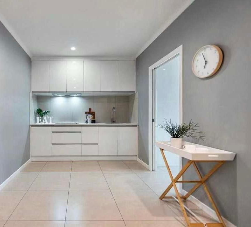99E 5-Bedrooms Luxury House 汉密尔顿 外观 照片